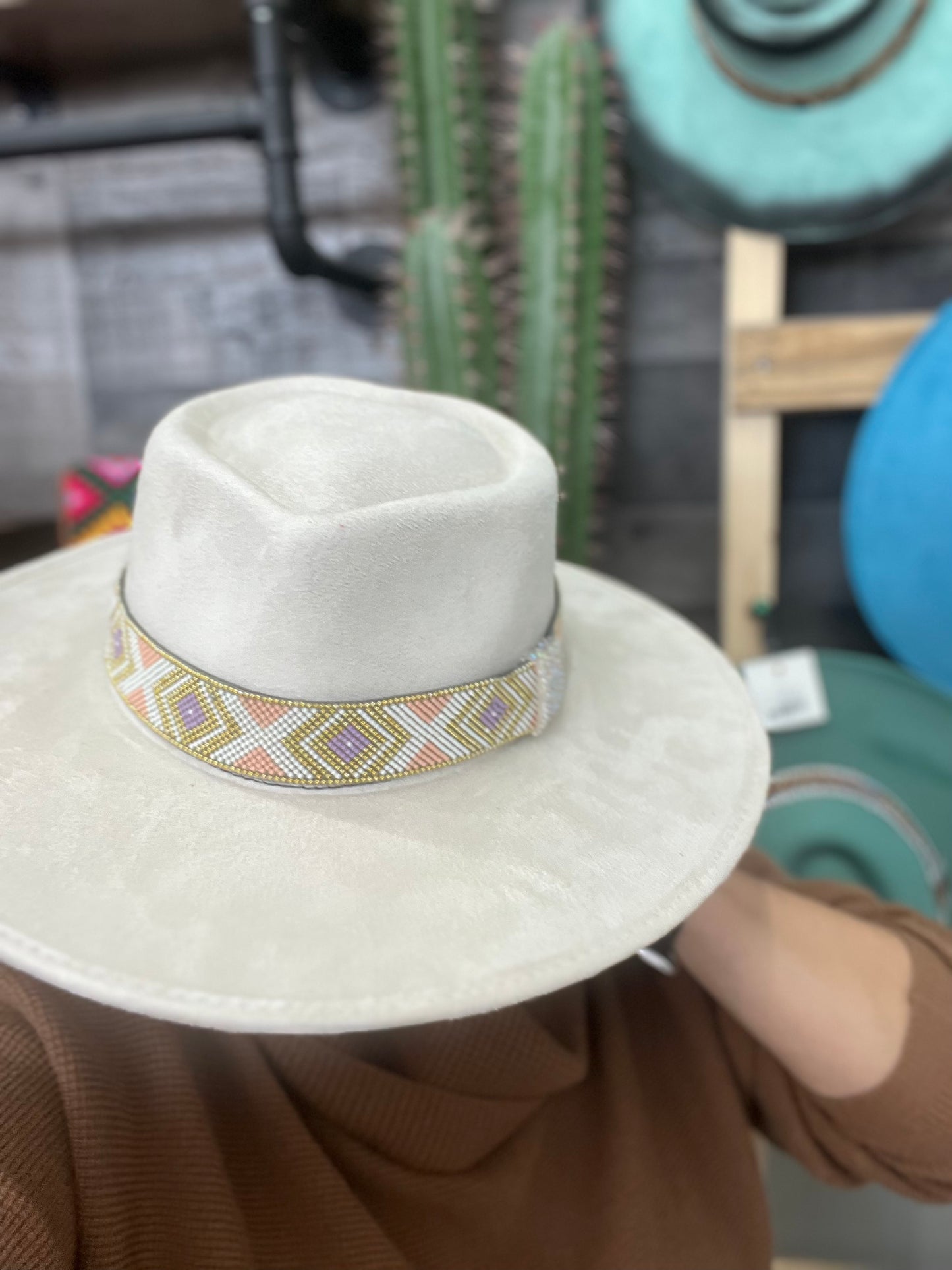 Princesa De Corazones Fedora Suede Hat