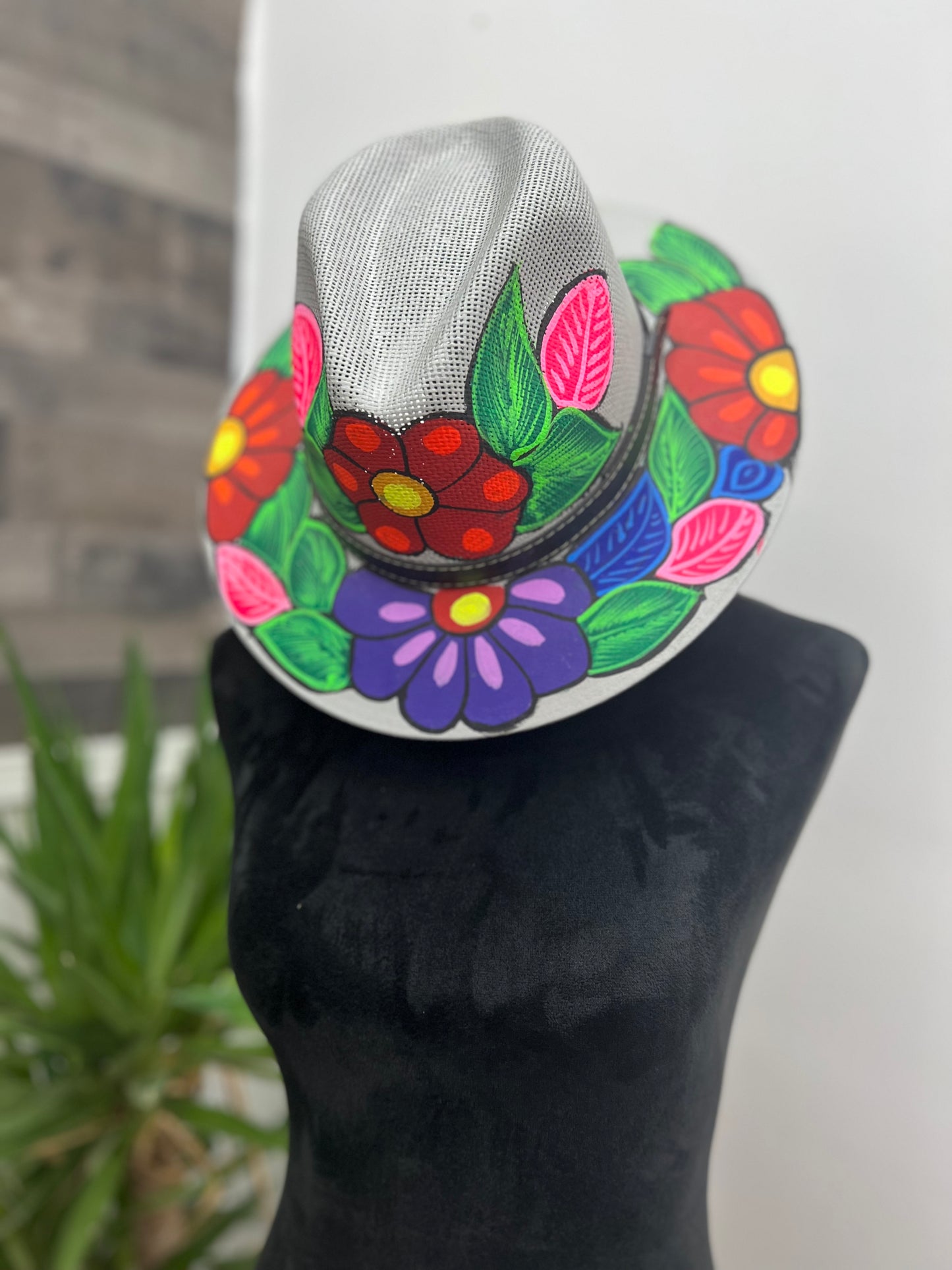 Sombreros Artesanales Grises Pintados A Mano Con Diseños