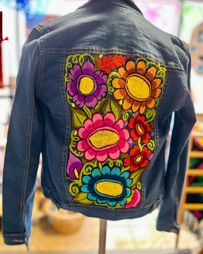 Chaqueta Bordada Artesanal